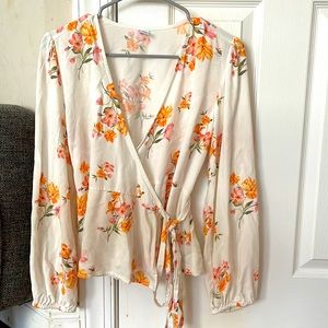 A cute, medium wrap around top